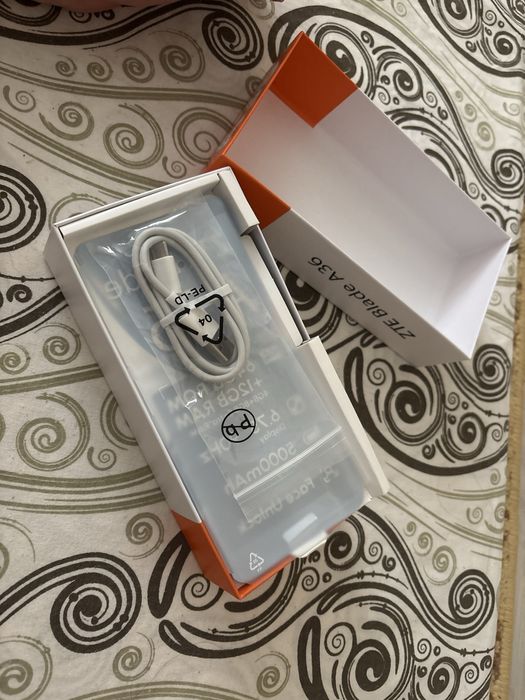 Телефон  фирма ZTE A36