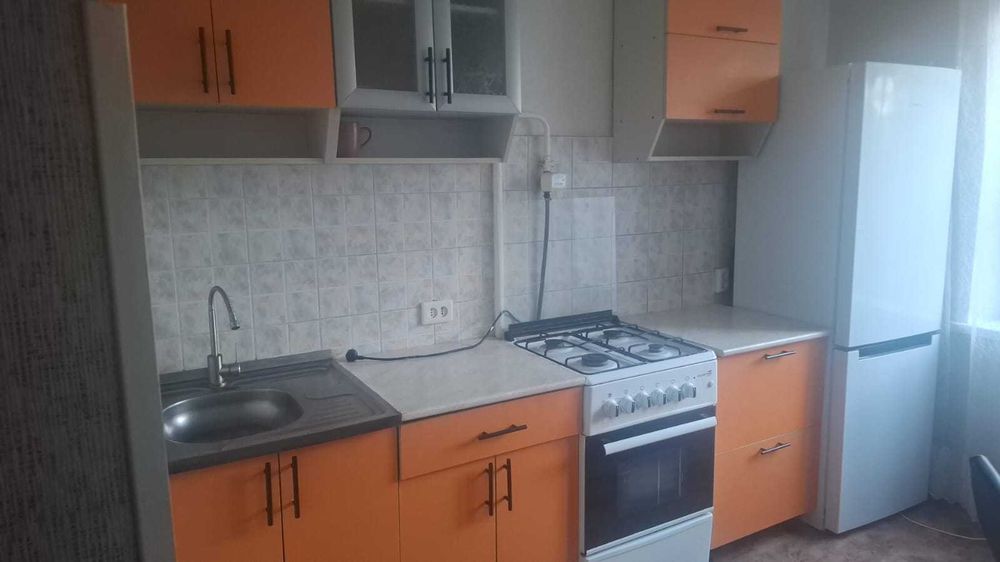 Продам кухонный гарнитур