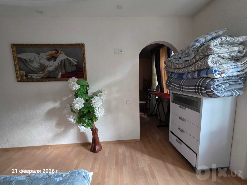 Продаётся своя квартира на Ц-2, 3в2/2/4