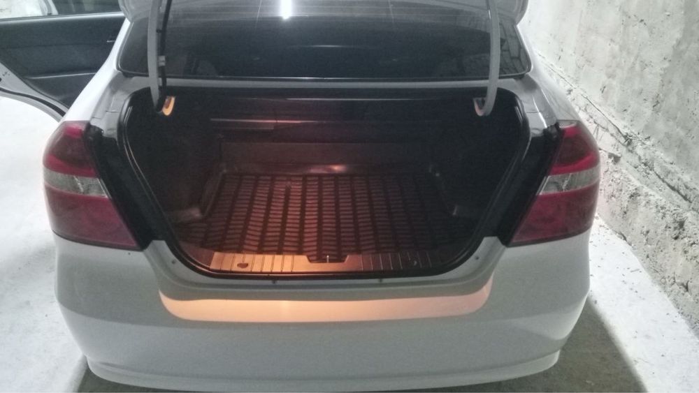 Nexia 3 Oq Rang 6.800$