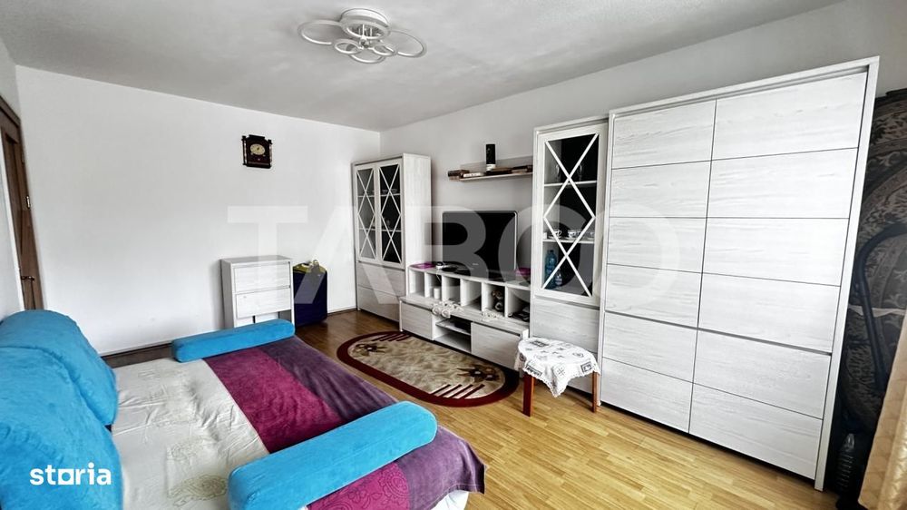 Apartament de inchiriat 2 camere mobilat utilat zona Vasile Aaron