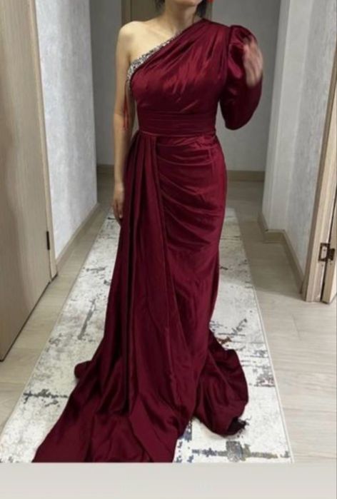 Вечернее новогоднее платье