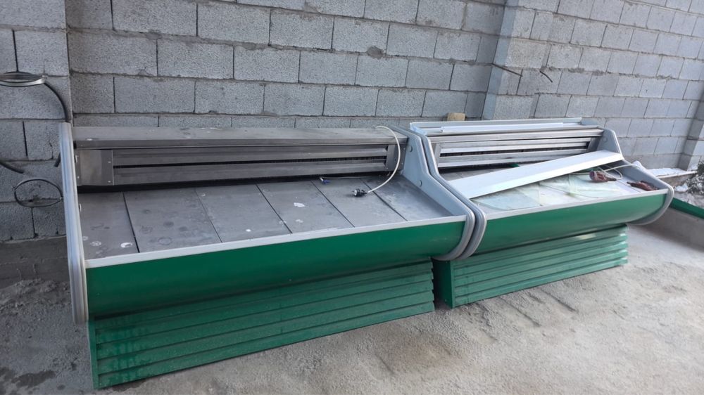 Витринные холодильники