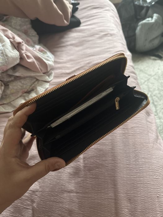 Кошелок 3000 тенге