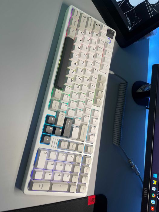 Tastatura mecanica Yuunzi AL98