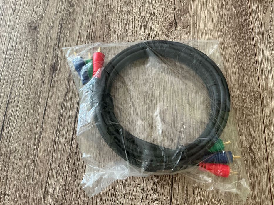 Видео кабел RGB към RGB