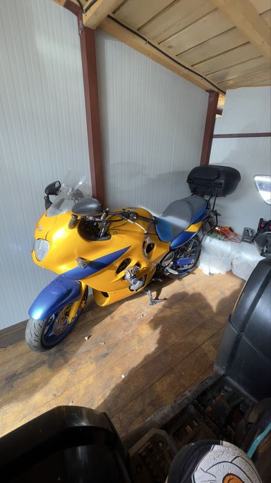 Suzuki GSX-f 600 Katana (Se Poate Limita A2)