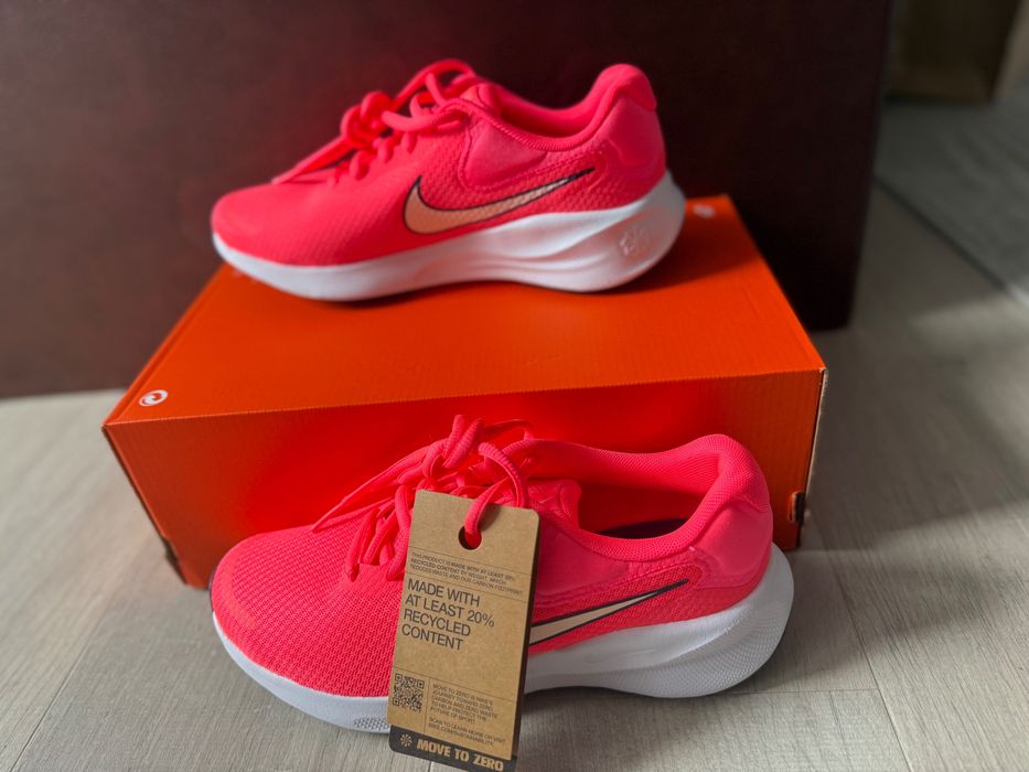 Дамски маратонки Nike