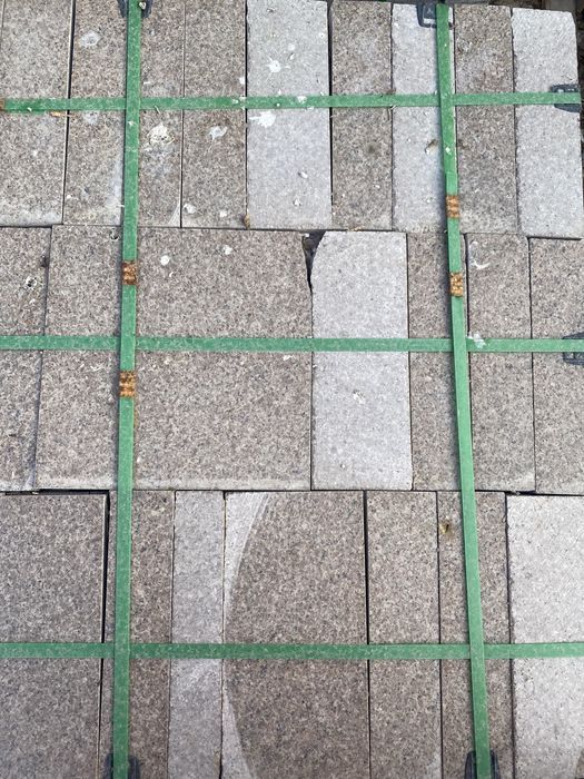 Гранит плита обрезки для терасс, лестниц. Курты