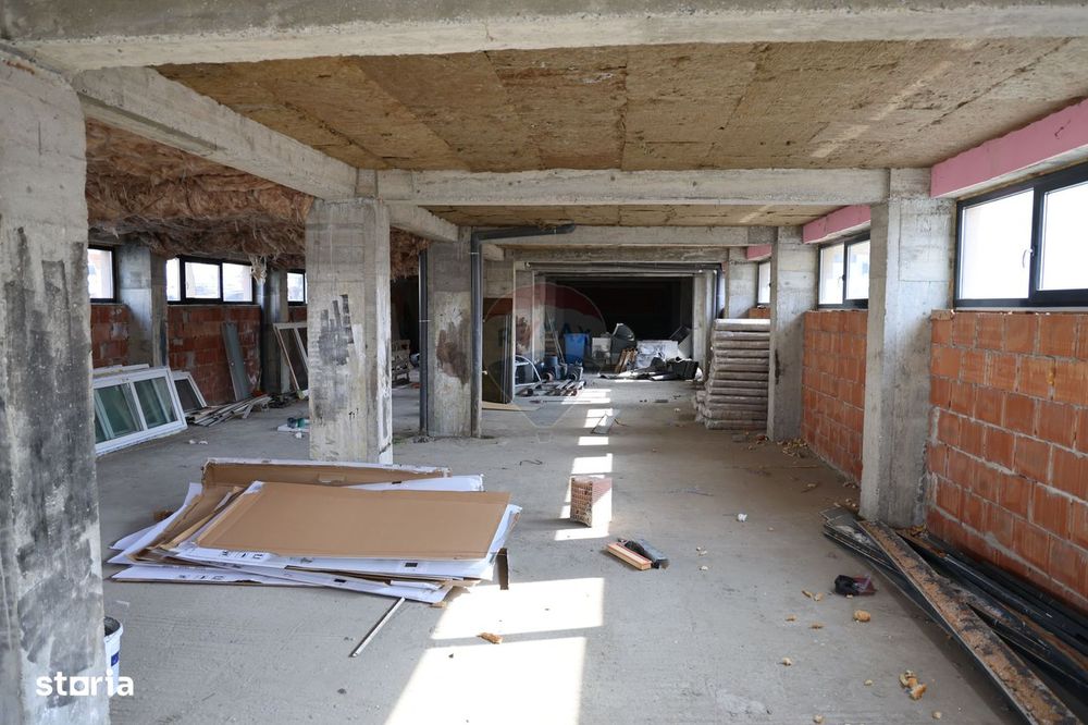 Spațiu comercial de 317mp de vânzare