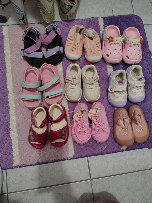 Vând lot de încălțăminte sandale adidas tenis