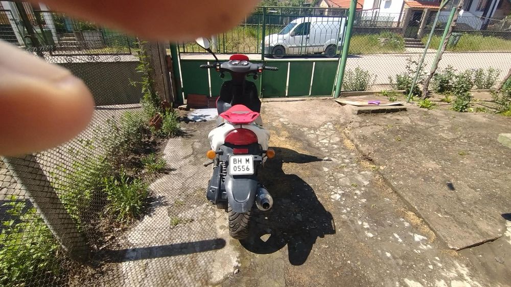 продавам скутер 49 cc 4t