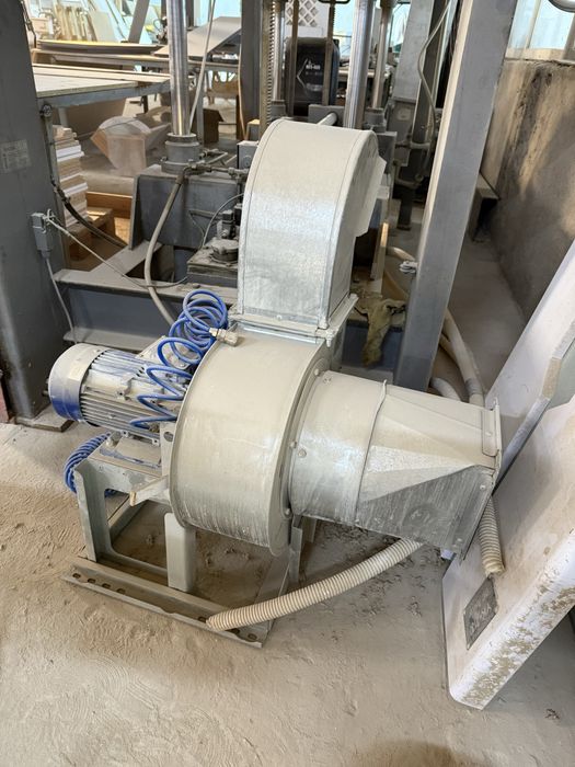 Продам вытяжку улитка россия