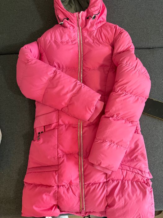 Продам теплый розовый Пуховик