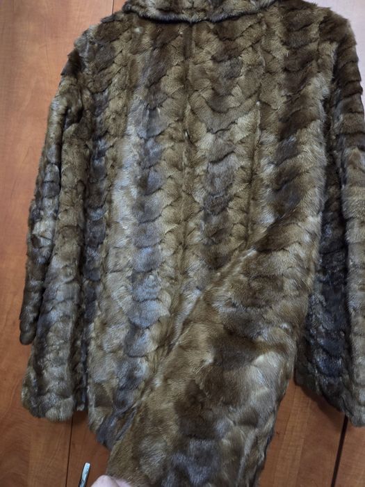 Scurtă din nurcă tunsă nouă