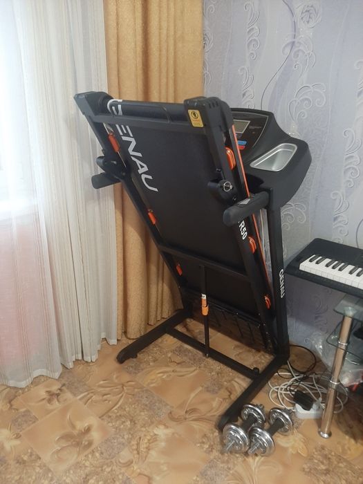 Продам беговую дорожку