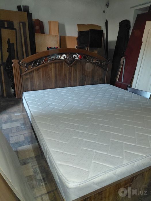 Продам кровать для спальни