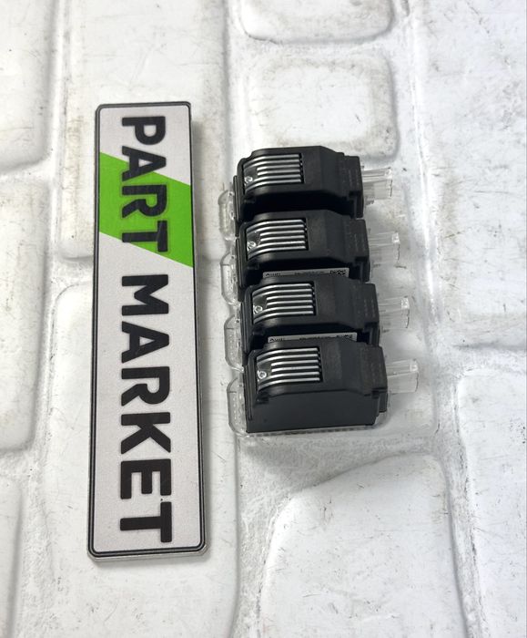 Подсветки за врата AUDI QUATTRO A3 A4 A6 A7 Q3 Q5 Q7 Q8 4G0052134E 4G0052135E