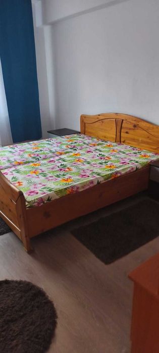 Închiriere apartament 3 camere