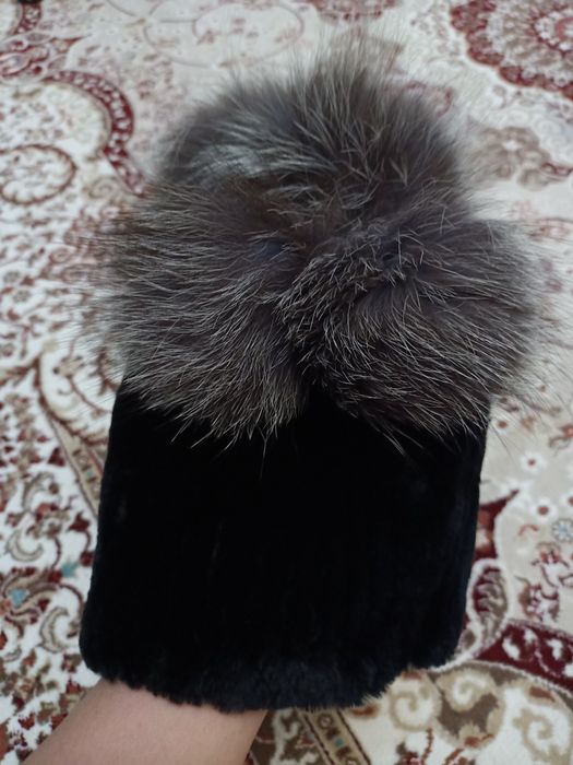 Продам шапку за 10 тысяч тг.