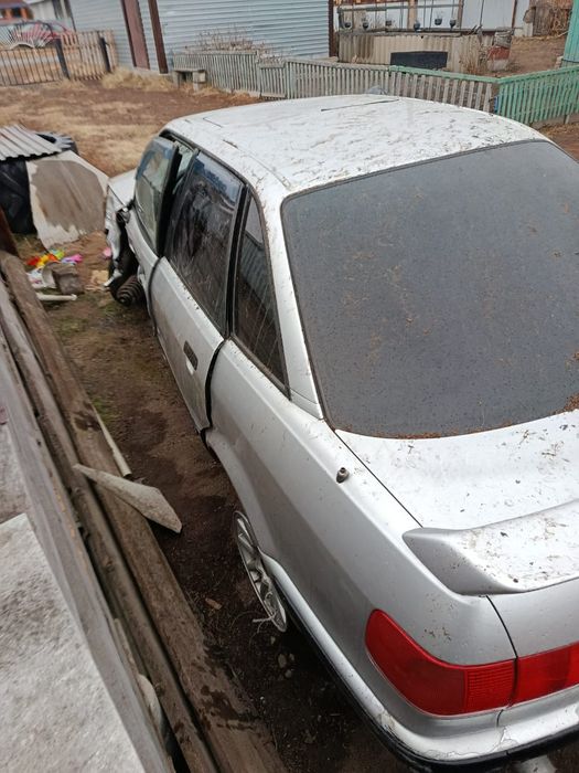 Продам Ауди б4 битая