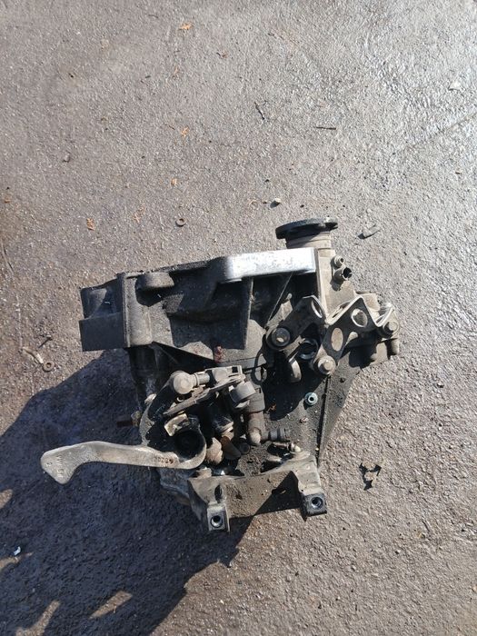 Cutie Viteze Vw Polo Skoda Fabia 1.2 AZQ BMD din 2003