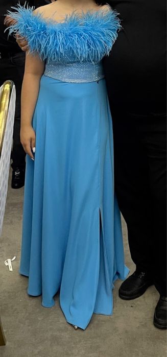 Rochie din pene si cristale