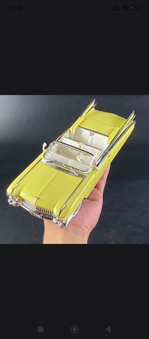 Модель авто 1:24 Подарок Cadillac Eldorado Biarritz