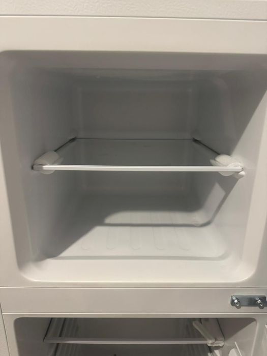 Холодильник сатылады