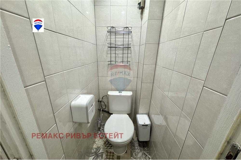 Тристаен апартамент за продажба кв. Широк център