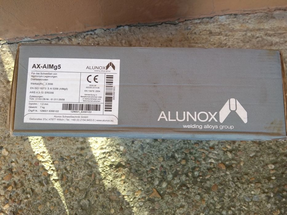 Vând rolă de aluminiu 1 MM 7,5 kg cutia