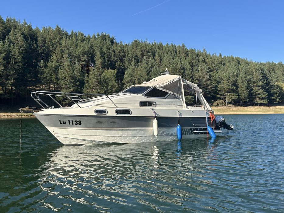 Продавам Яхта Sealine 215
