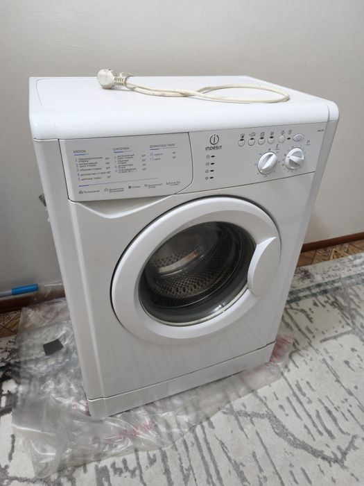 Стиральная машина indesit