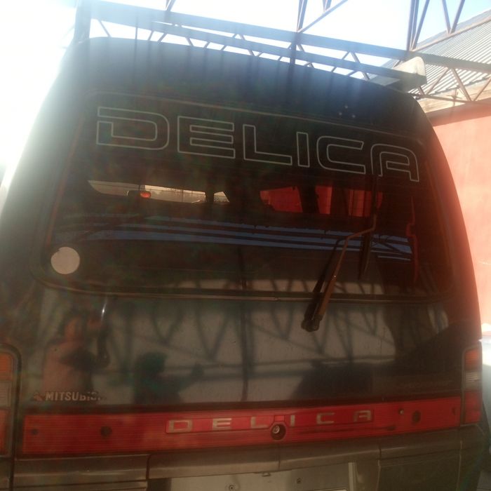 Митсубиси Делика