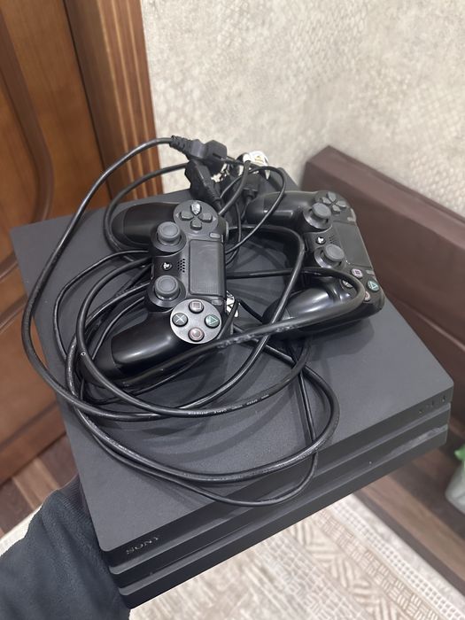 Playstation 4 PRO 1TB!