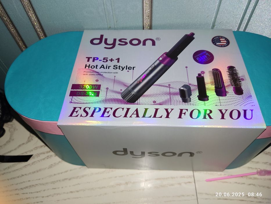 Фен стайлер дайсон.новый