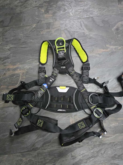 Комплект за височинна работа