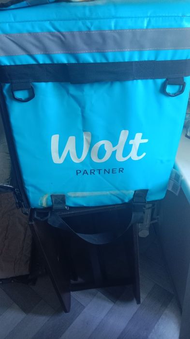 Продам сумку Wolt