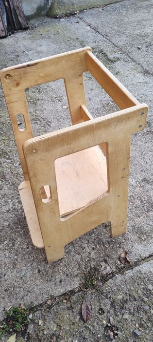 Scaun inaltator copii