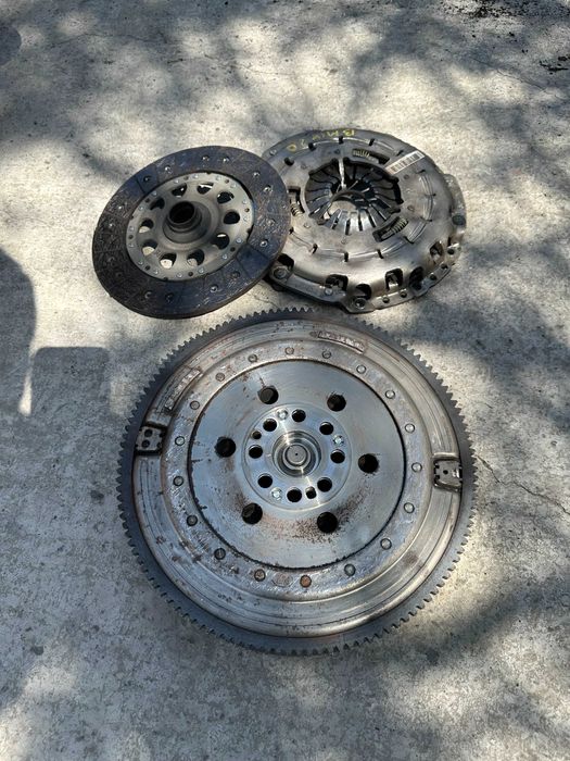 Kit ambreiaj Bmw Seria 1 2.0 D an 2007 - 2011