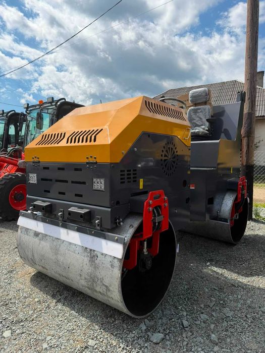 Cilindru Compactor 3 tone Macao HZ3