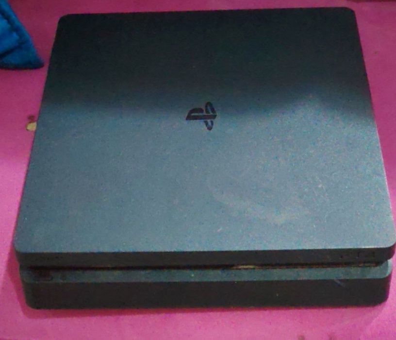 Playstation 4 jostiklari blan