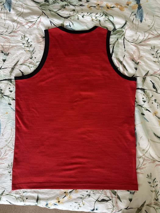 Мъжки тениски и потници