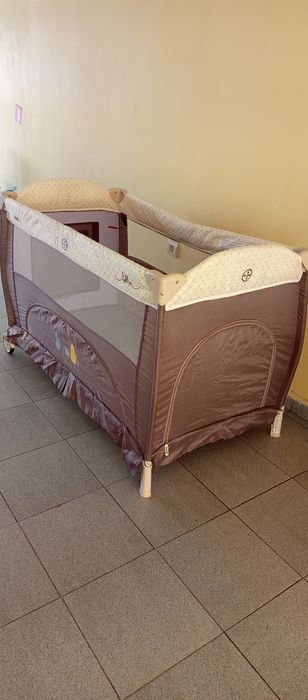 Кошара Chipolino Bella с две нива + матрак подарък