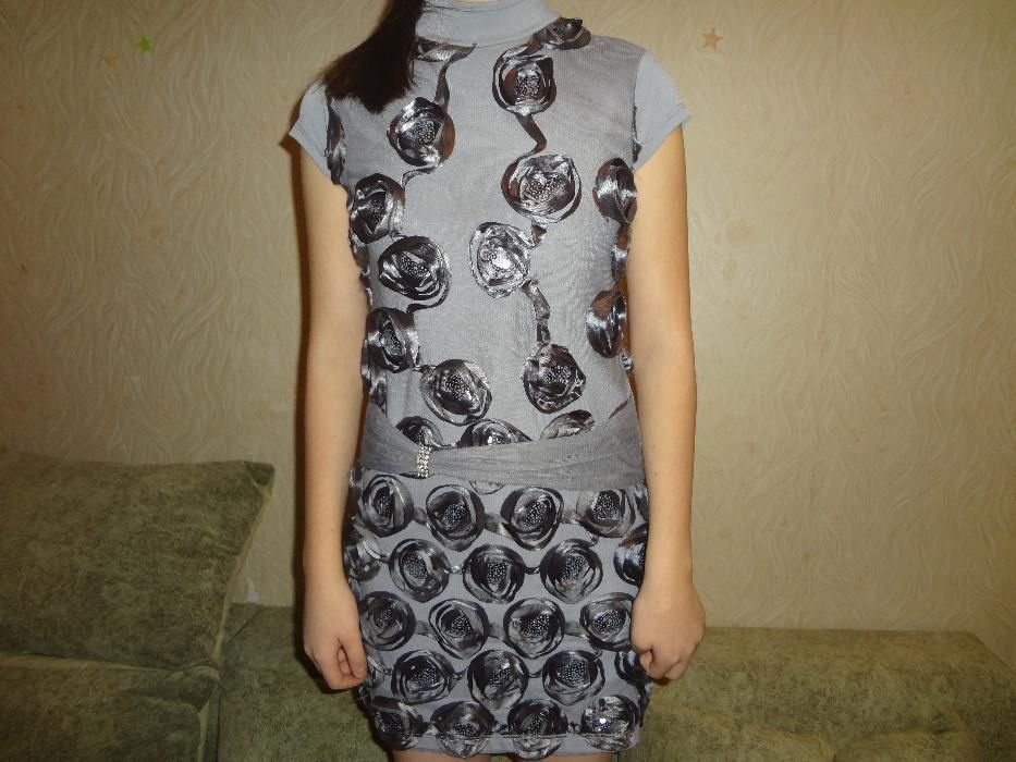 Продам платье для девочки.