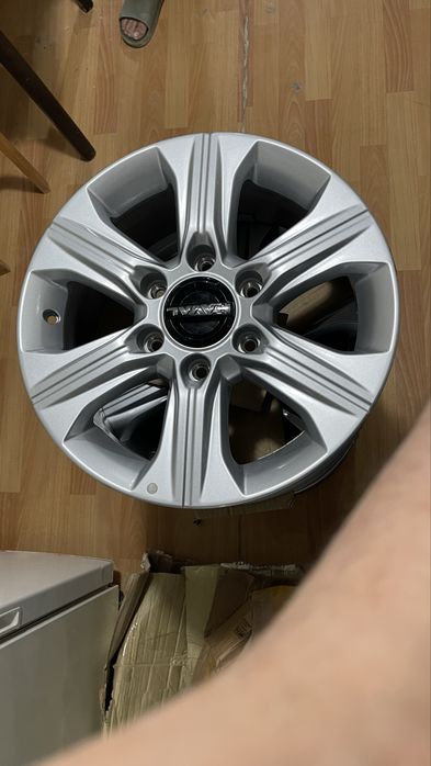 Продам новые диски 17