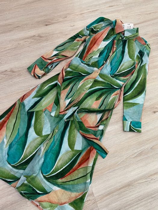 Новое платье размер S