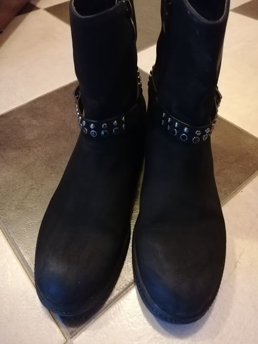 Дамски боти велур номер 39 цвят черен