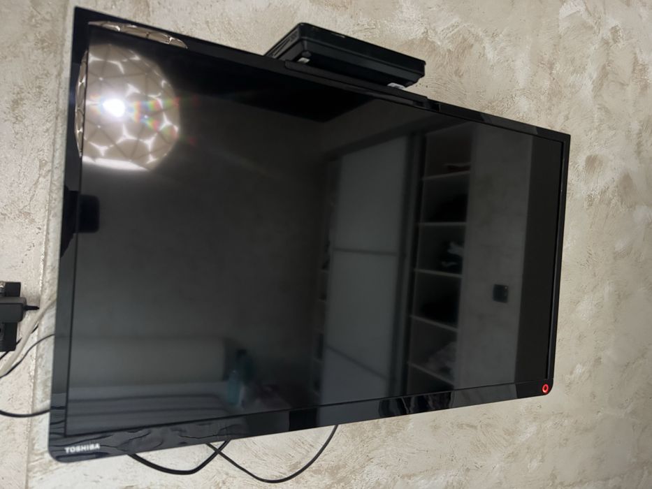 Продава се телевизор 32”