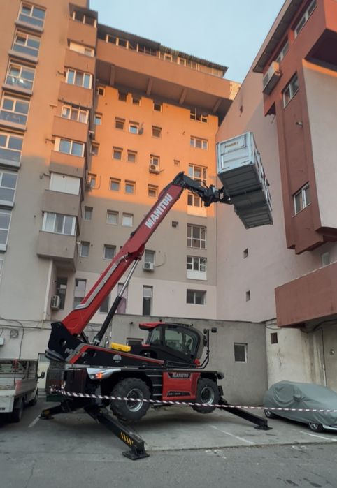 Închiriez incarcator telescopic rotativ Manitou